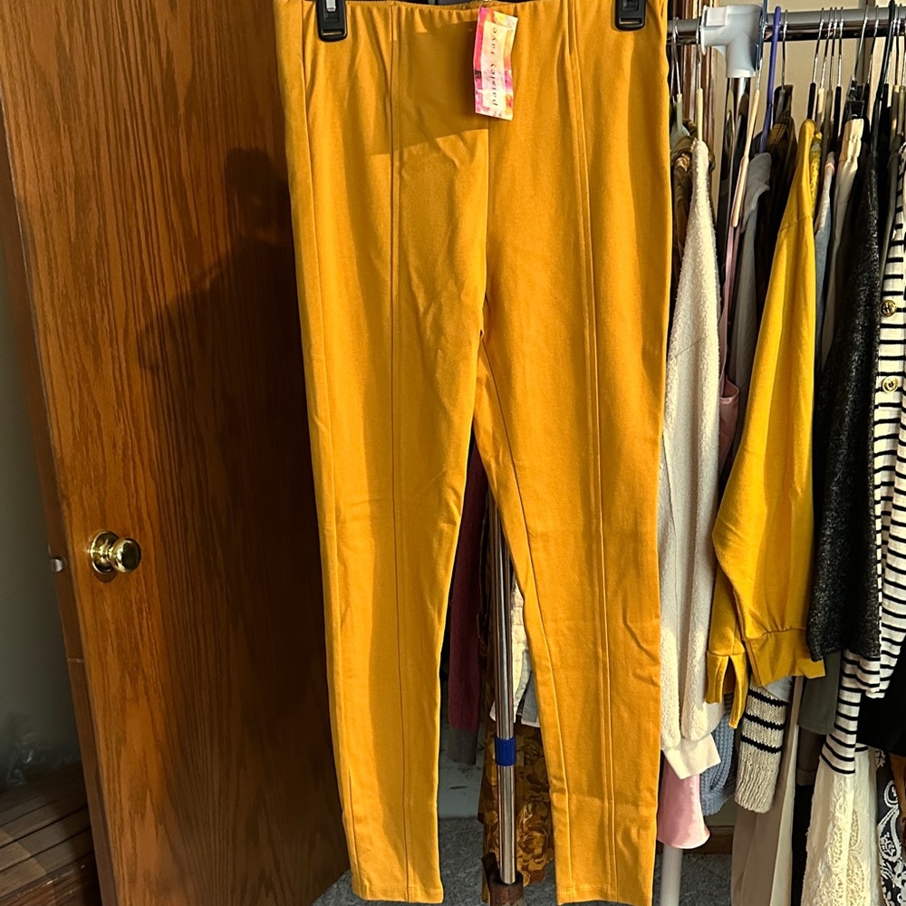 NWT mustard stretch pants- Paisley Raye